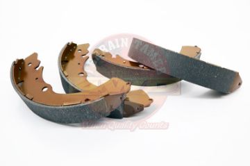 Terrain Tamer BRAKE SHOE KIT REAR CONTAINS 4 SHOES for Hilux and Fortuner GGN25 KUN25 & KUN26