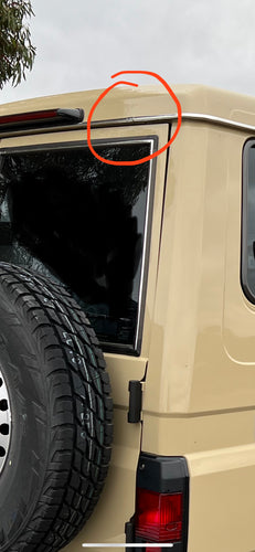 Chrome roof mould retainer clip