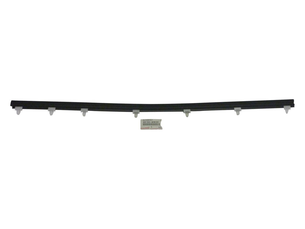 Genuine Toyota RH Front Door Outer Weatherstrip suitable for Landcruiser 70 Series without Quarter Window