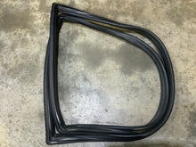 Windscreen seal kit suit rv models 85-09 with chrome mould