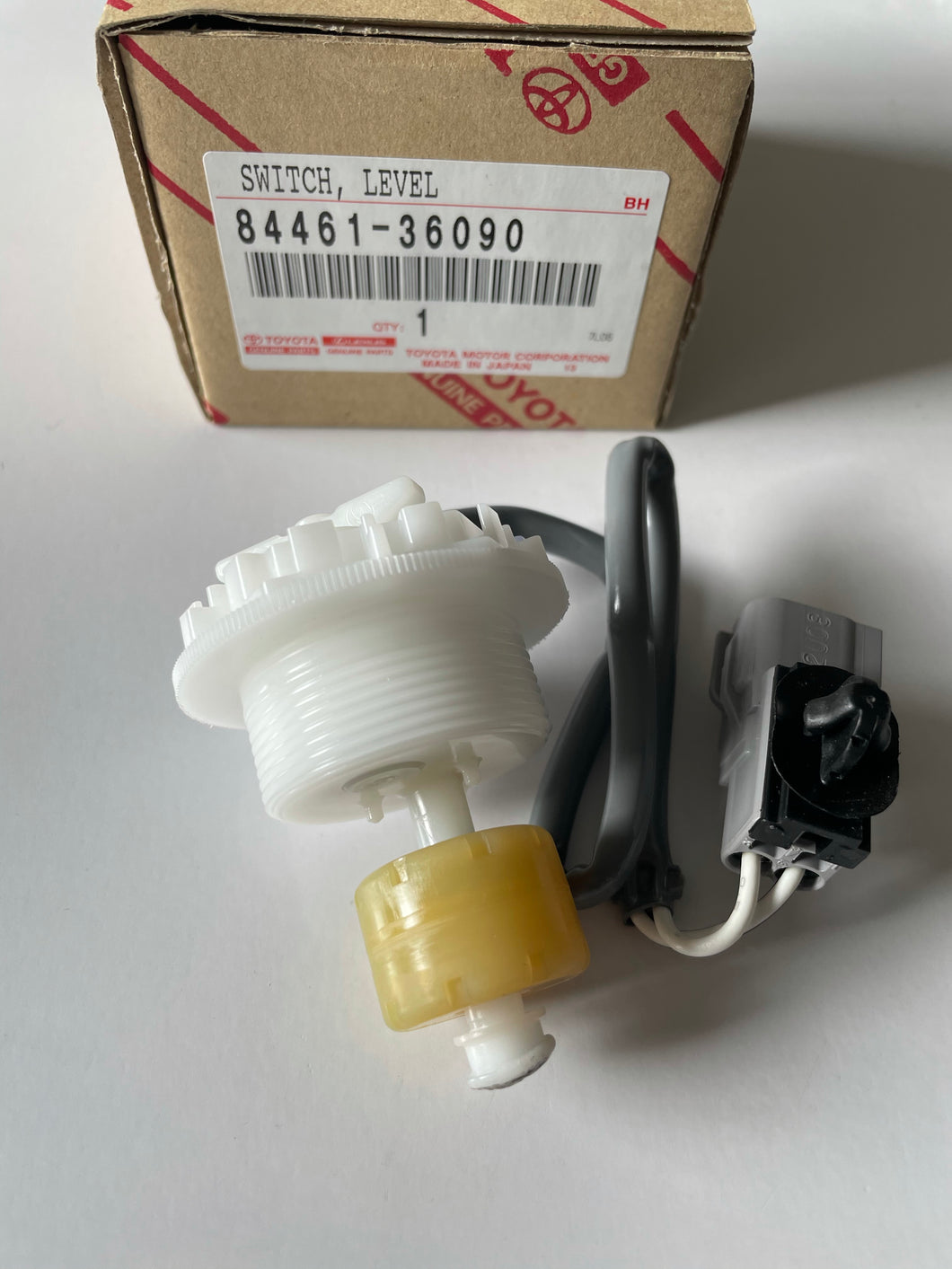 Genuine Toyota Coaster Fuel Filter Warning Level Switch